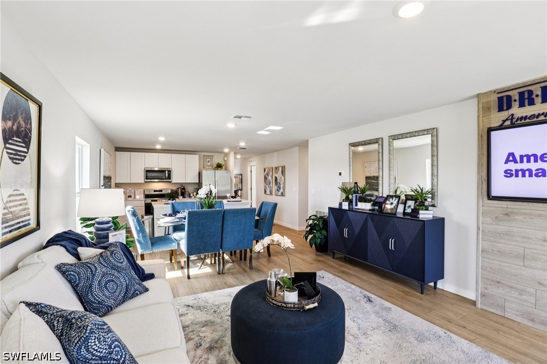 4 Bed SingleFamilyResidence for Sale in Asher Park, photo 6