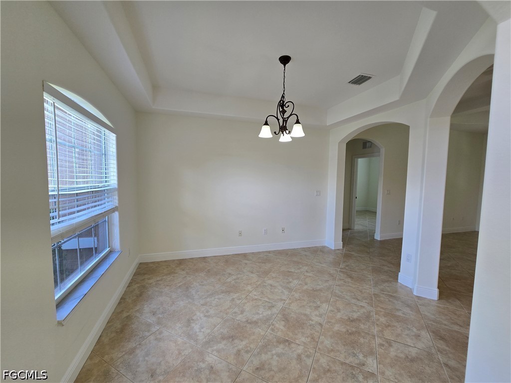 3 Bed SingleFamilyResidence for Sale in Lehigh Acres, photo 6