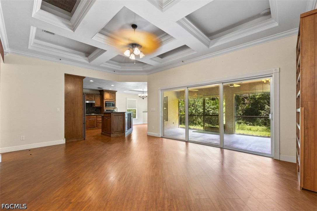 4 Bed SingleFamilyResidence for Sale in Naples, photo 6