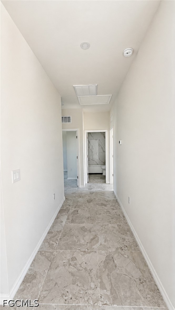 3 Bed SingleFamilyResidence for Sale in Lehigh Acres, photo 6