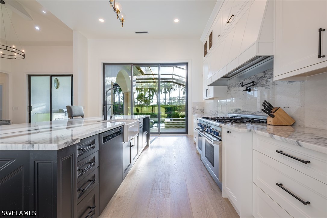 5 Bed Pool Home for Sale in Naples, photo 6