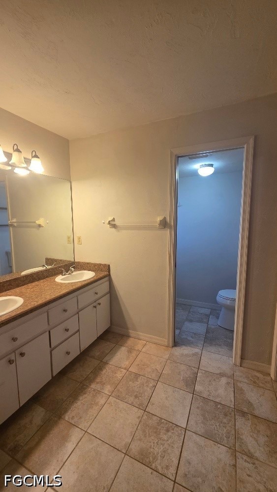 3 Bed SingleFamilyResidence for Sale in Lehigh Acres, photo 6