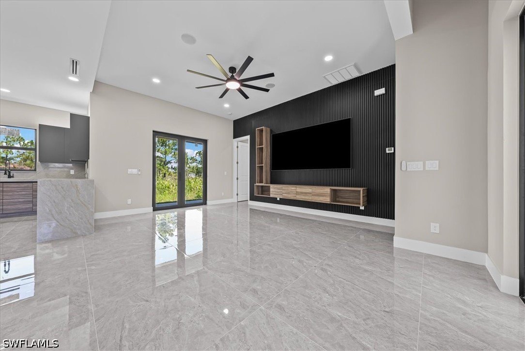 3 Bed SingleFamilyResidence for Sale in Lehigh Acres, photo 6