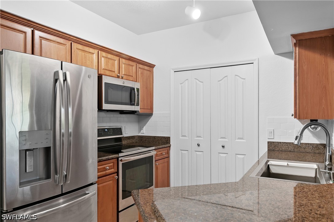2 Bed Condominium for Sale in Positano Place, photo 6