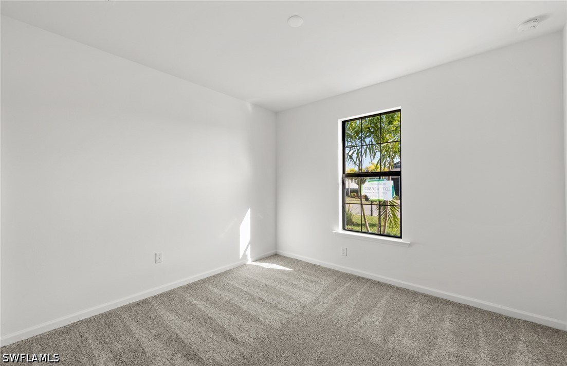 3 Bed SingleFamilyResidence for Sale in Alva, photo 6