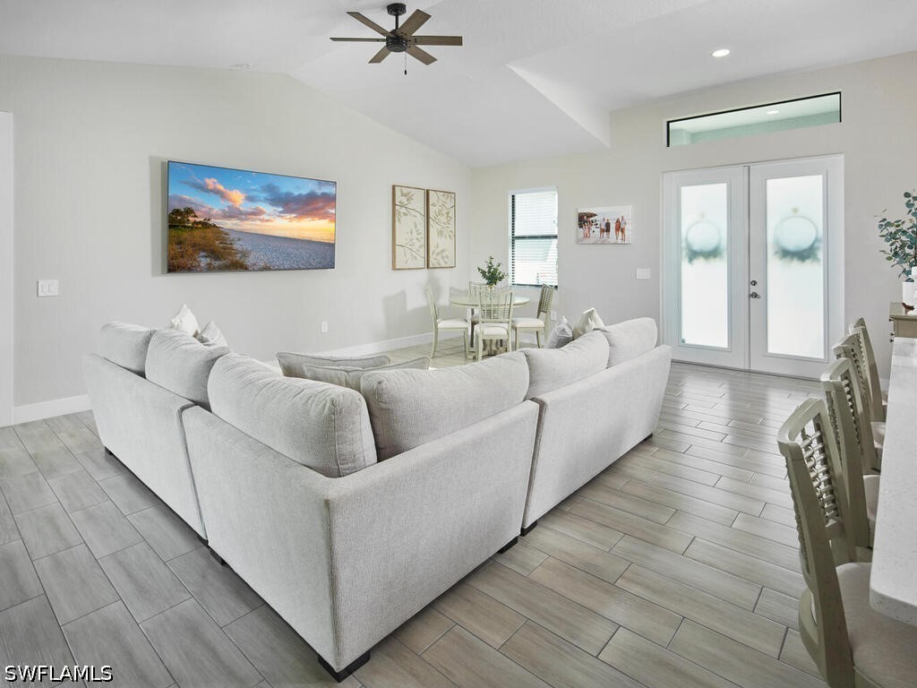 4 Bed SingleFamilyResidence for Sale in El Dorado Acres, photo 6