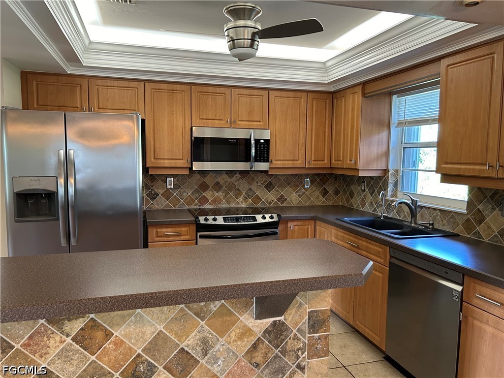 3 Bed SingleFamilyResidence for Sale in Cape Coral, photo 6