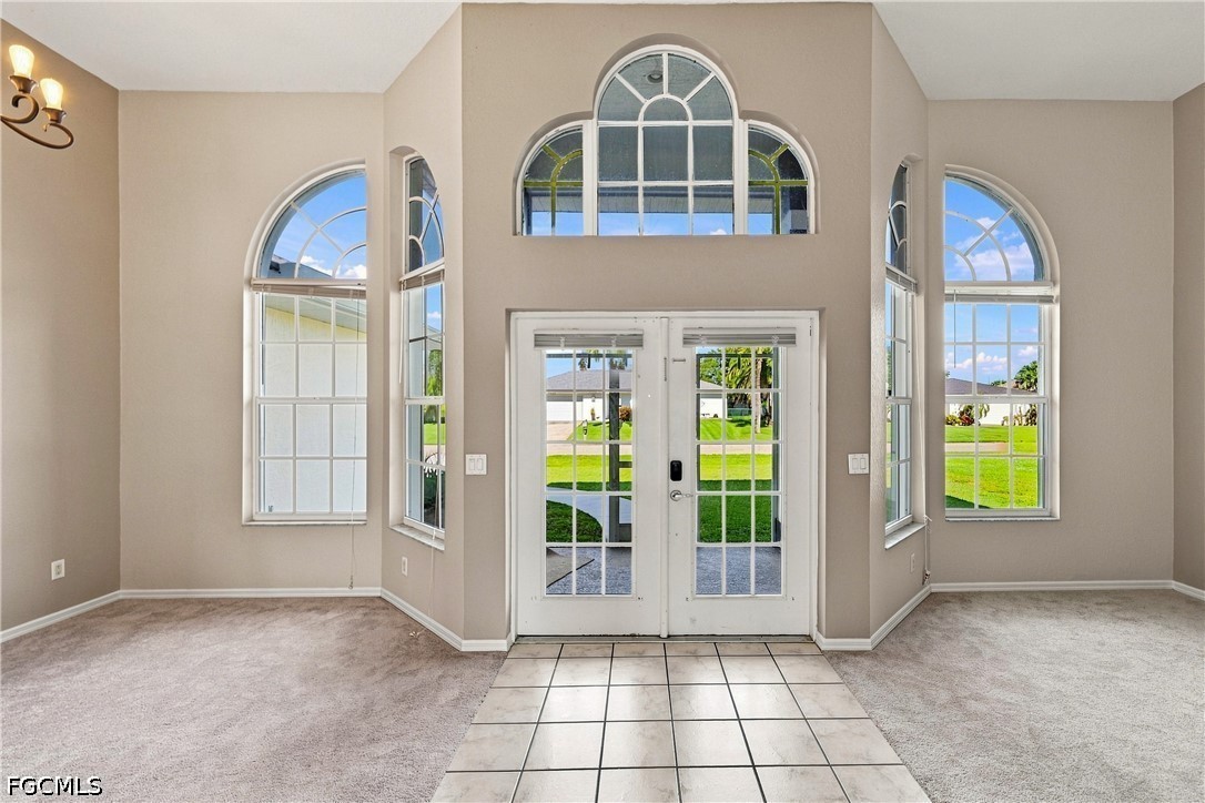 4 Bed SingleFamilyResidence for Sale in Cape Coral, photo 6