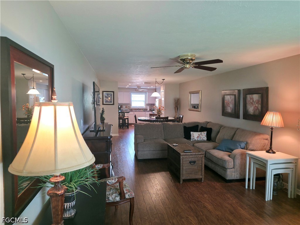 1 Bed Pool Home for Sale in Fort Myers, photo 6