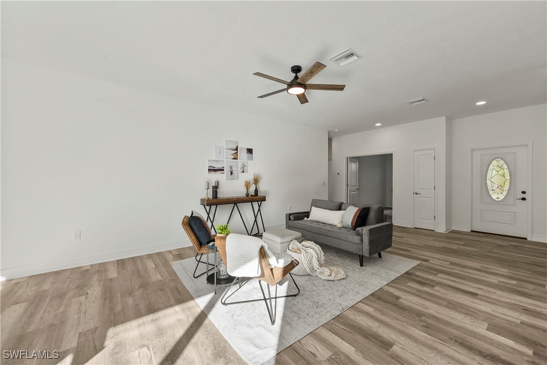 3 Bed SingleFamilyResidence for Sale in Port Charlotte, photo 7