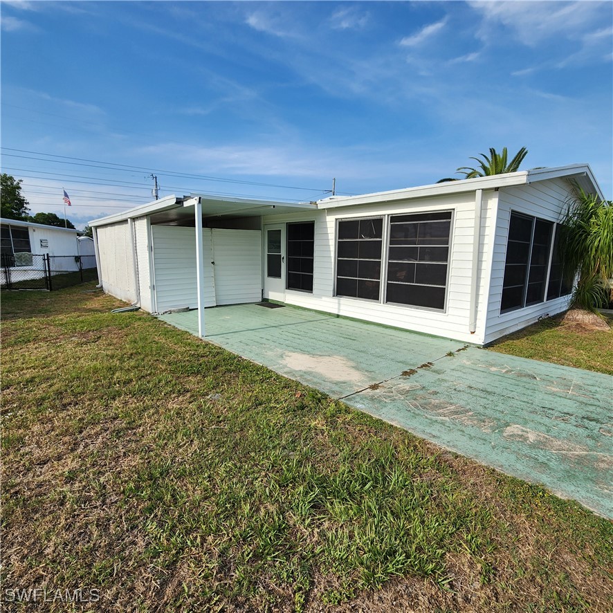 2 Bed ManufacturedHome for Sale in Mobile Manor, FL, $79,900 — photo 7
