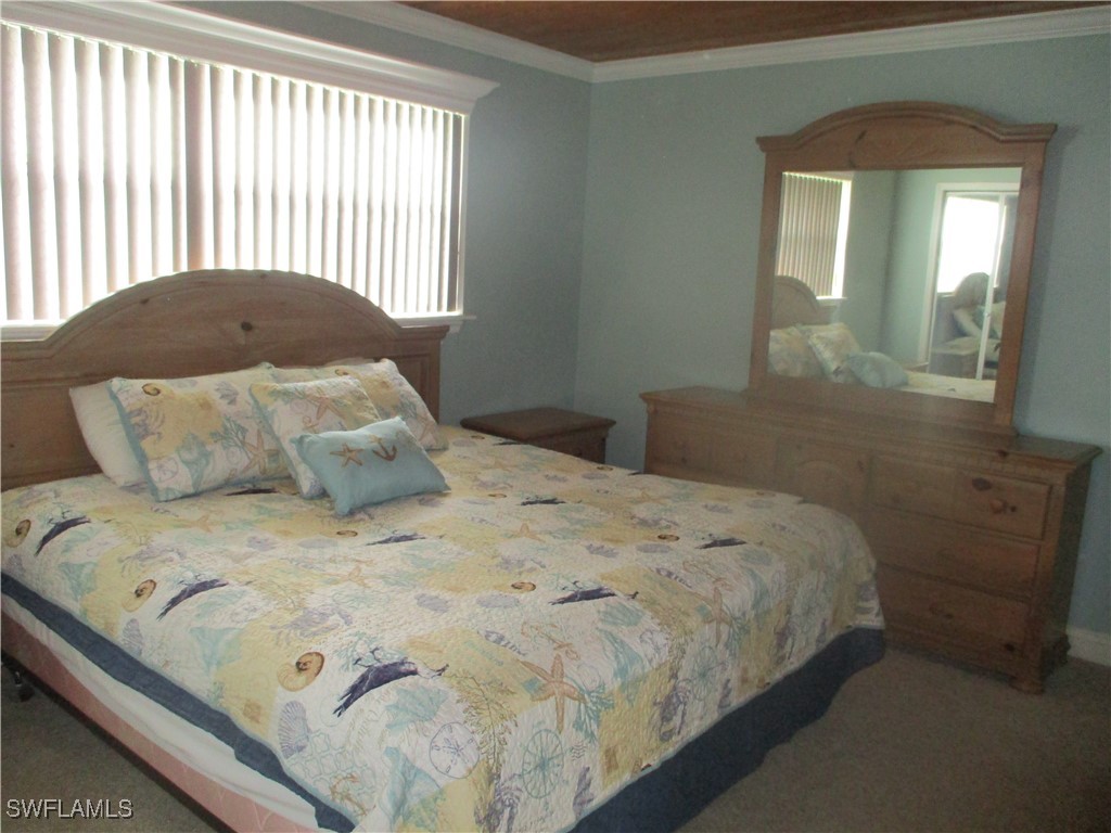 1 Bed Waterfront Home for Sale in Fort Myers, FL, $99,000 — photo 7