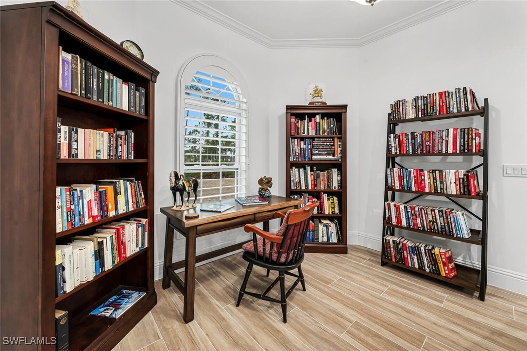4 Bed SingleFamilyResidence for Sale in Naples, photo 7