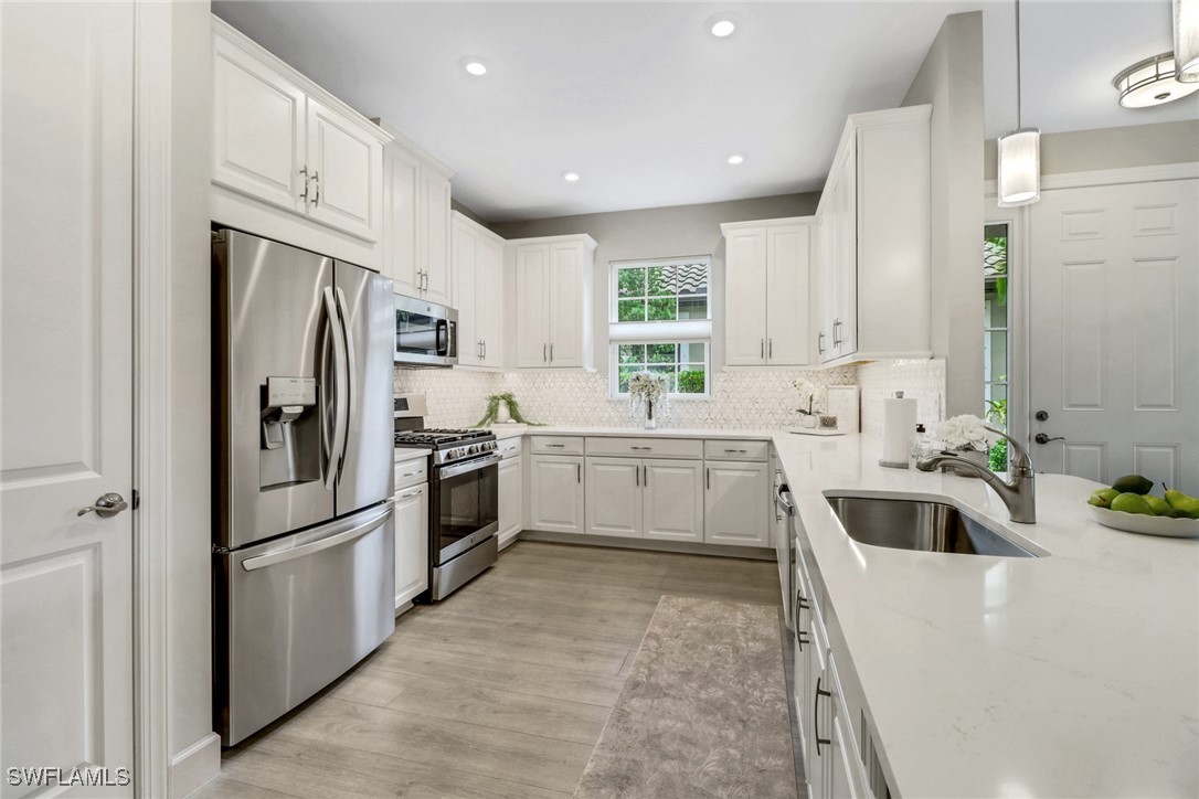2 Bed Attached for Sale in Naples, photo 7