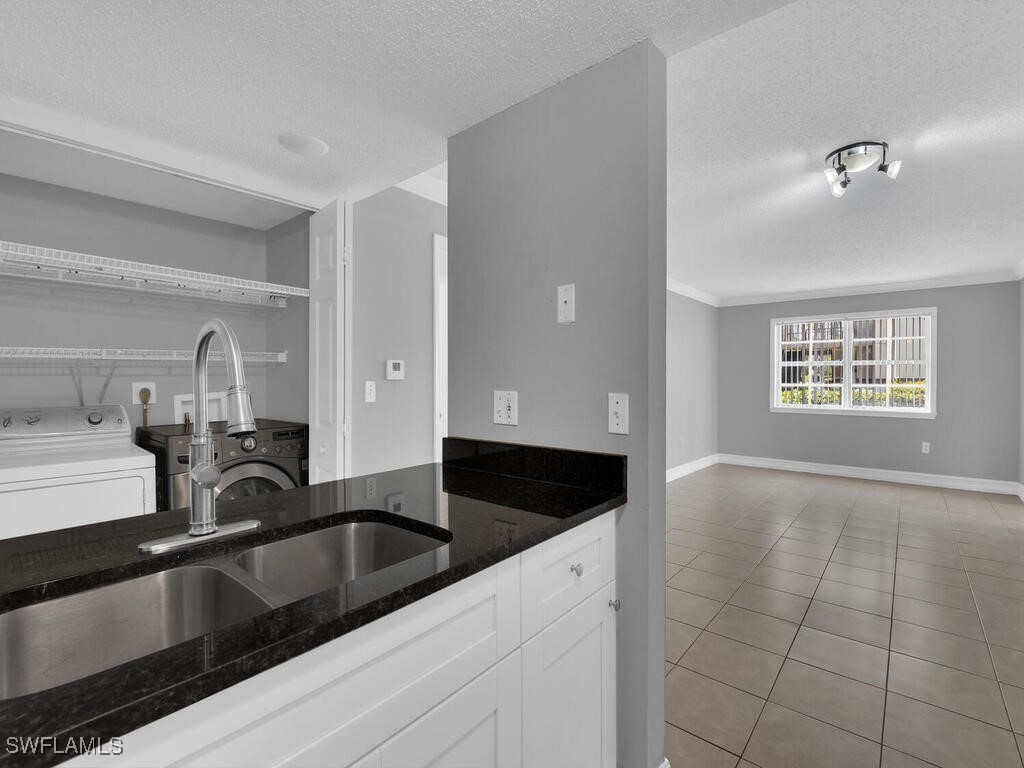 2 Bed Condominium for Sale in Fort Myers, photo 7