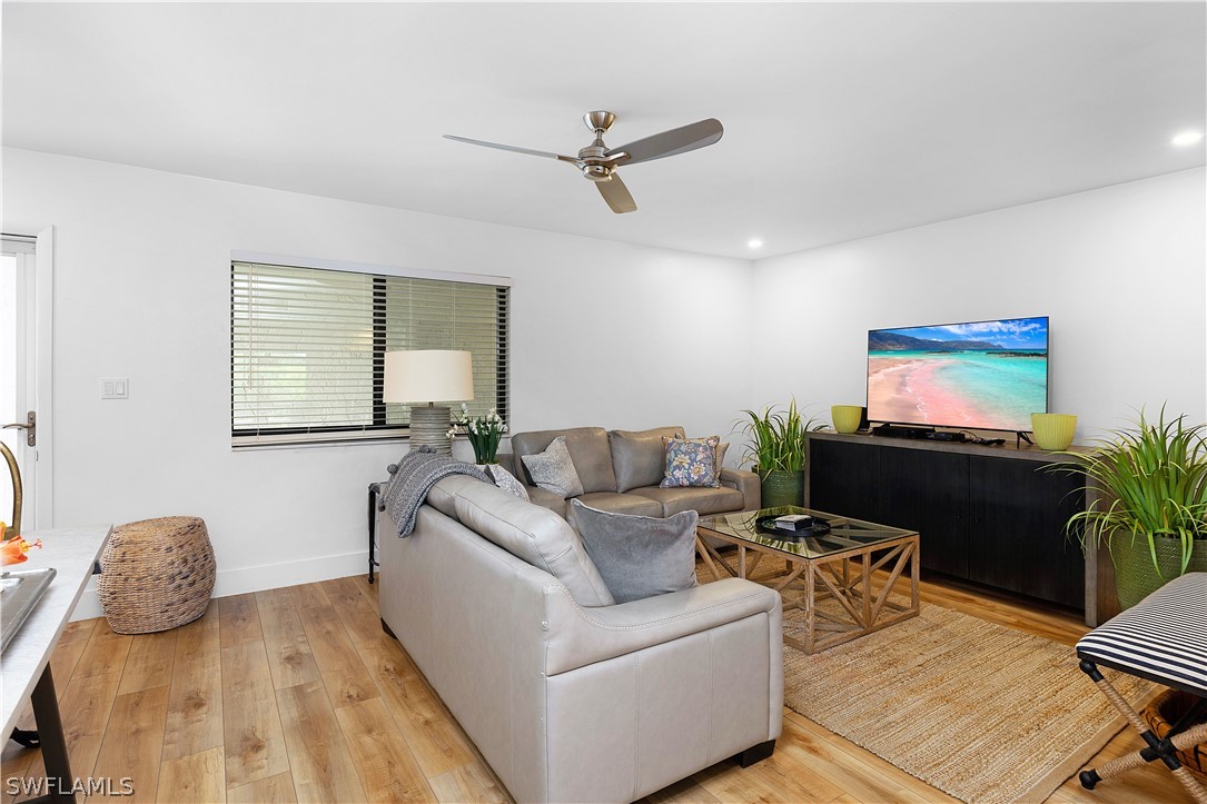 1 Bed Condominium for Sale in Naples, FL, $320,000 — photo 7