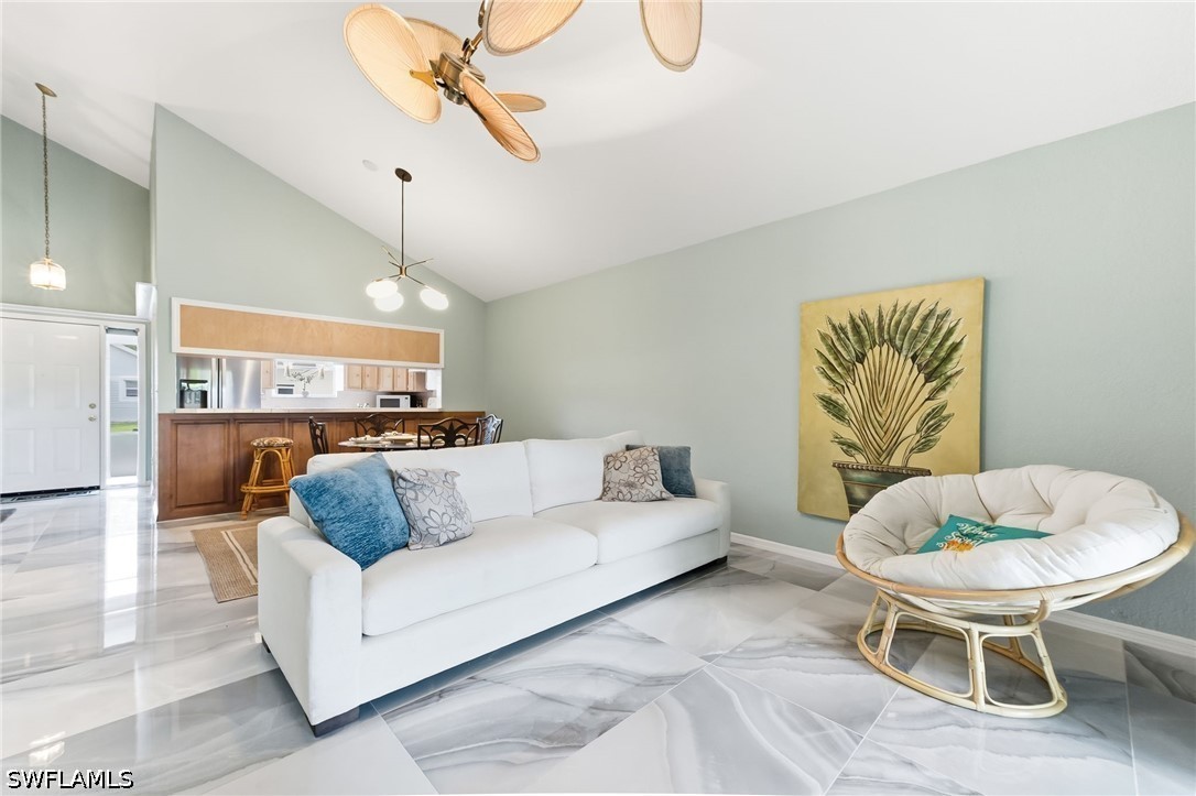 2 Bed Attached for Sale in Estero, photo 7