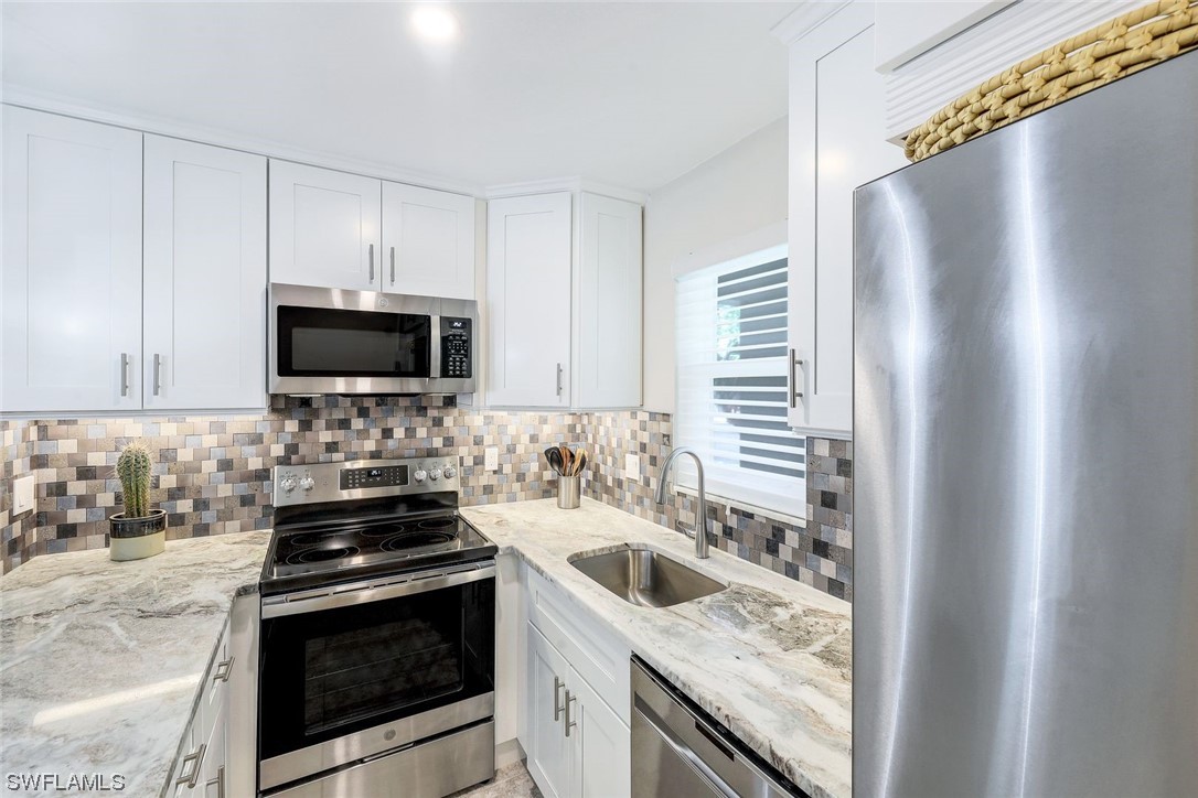 1 Bed Condominium for Sale in Marco Island, FL, $299,000 — photo 7