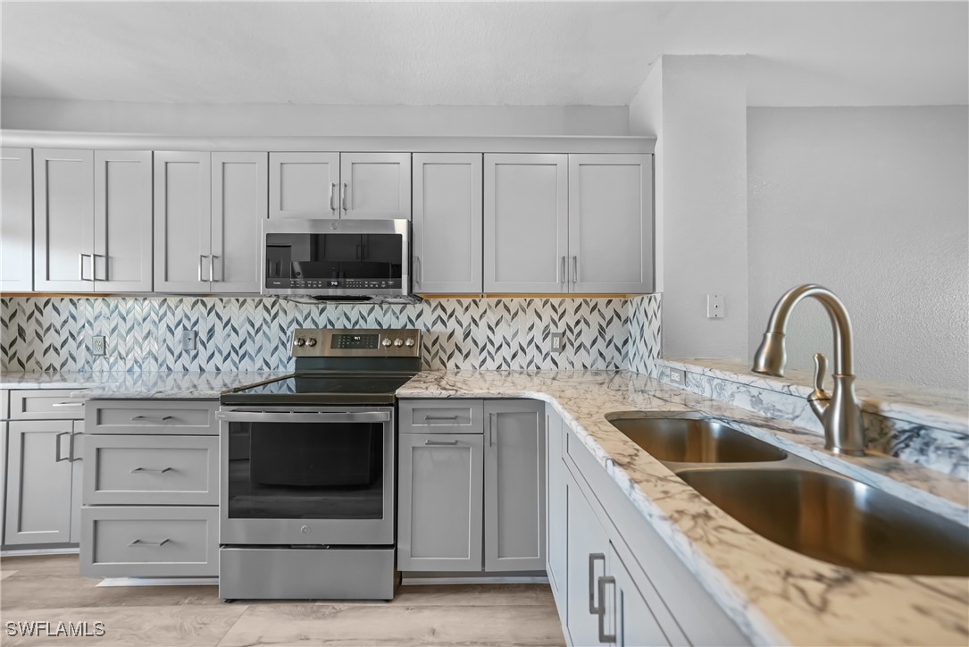 2 Bed Condominium for Sale in Deep Creek, photo 7