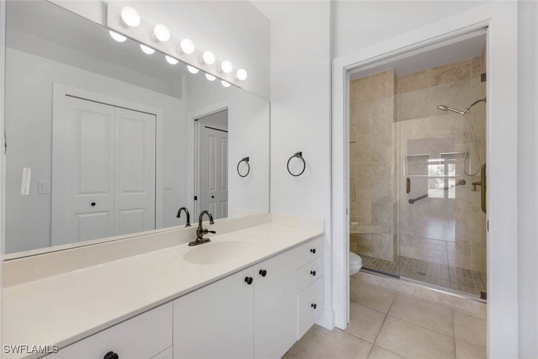 2 Bed Condominium for Sale in Naples, photo 7