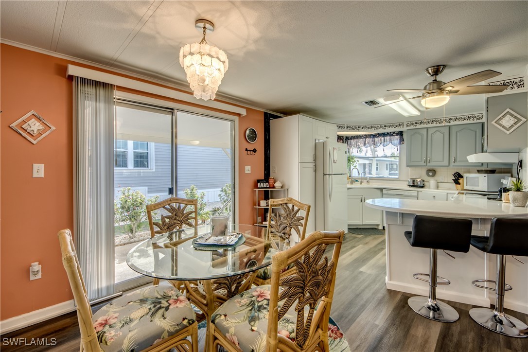 2 Bed ManufacturedHome for Sale in Pine Island Cove, photo 7