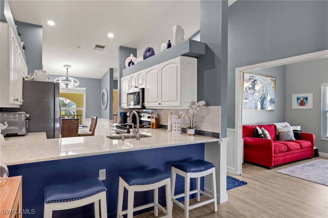 2 Bed Condominium for Sale in Stoneybrook, FL — photo 7