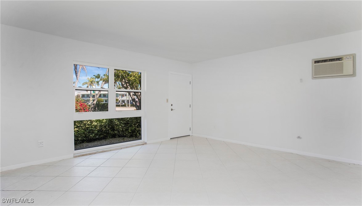 2 Bed Condominium for Sale in Seabreeze Apts, FL, $220,000 — photo 7