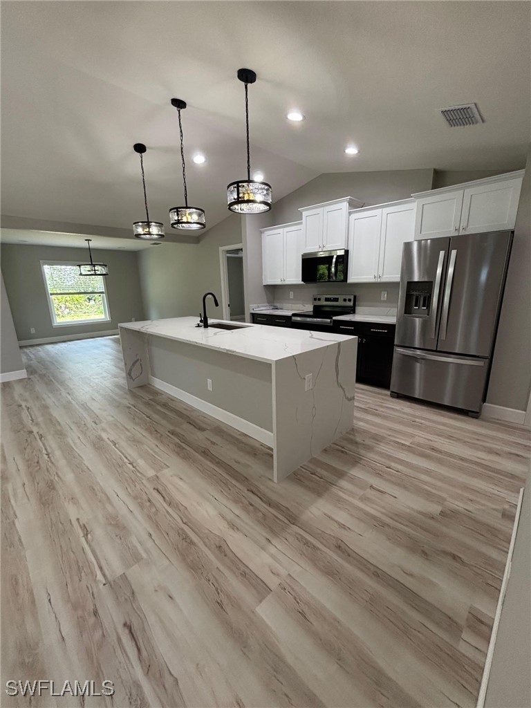 4 Bed SingleFamilyResidence for Sale in Deep Creek, FL — photo 7