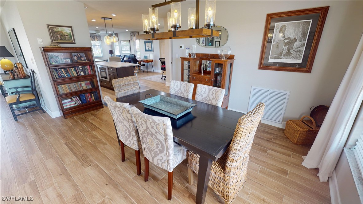 2 Bed Waterfront Home for Sale in Punta Gorda, photo 7