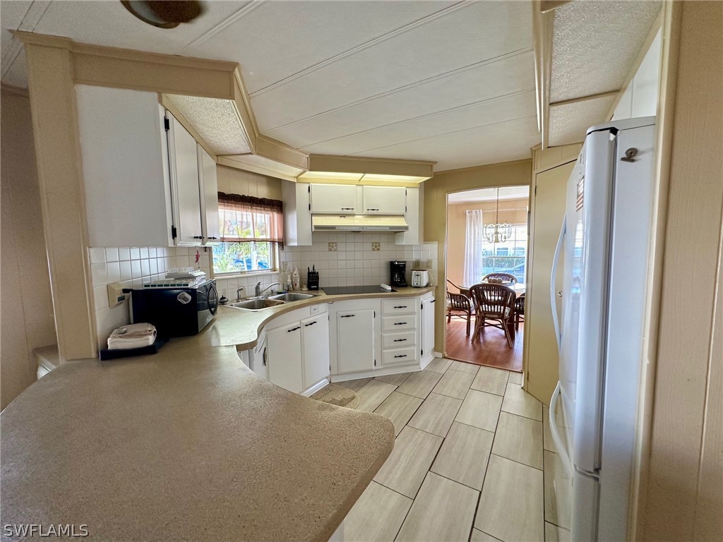 2 Bed ManufacturedHome for Sale in North Fort Myers, FL — photo 7