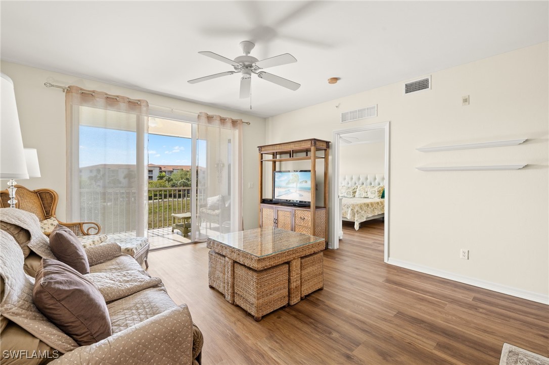 2 Bed Condominium for Sale in Clubhouse Villas, FL, $186,800 — photo 7