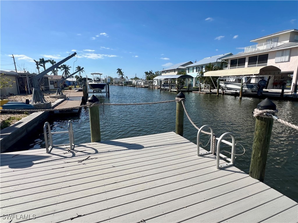 2 Bed Waterfront Home for Sale in Matlacha, photo 7