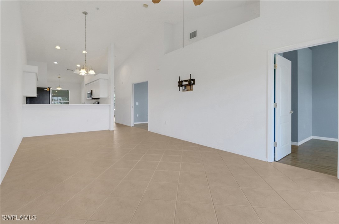 2 Bed Condominium for Sale in Barletta, FL, $249,000 — photo 7