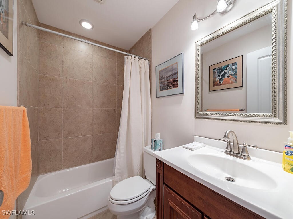 2 Bed Condominium for Sale in Sorrento Villas, FL, $249,900 — photo 7