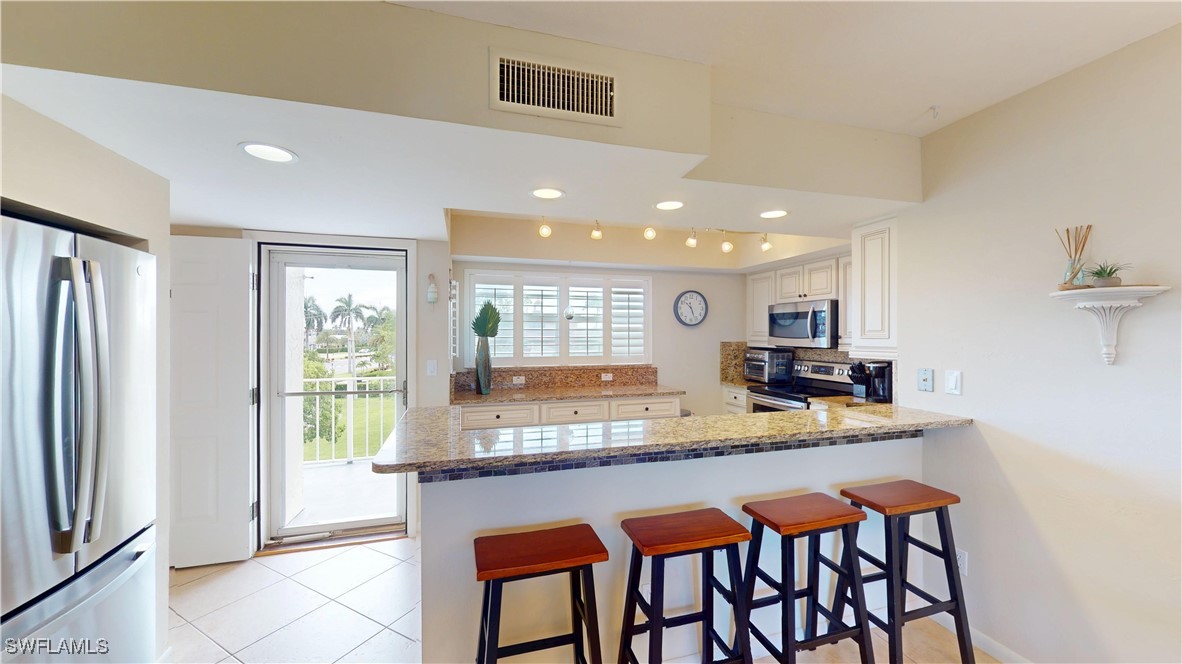 2 Bed Pool Home for Sale in Sands Of Marco, photo 7
