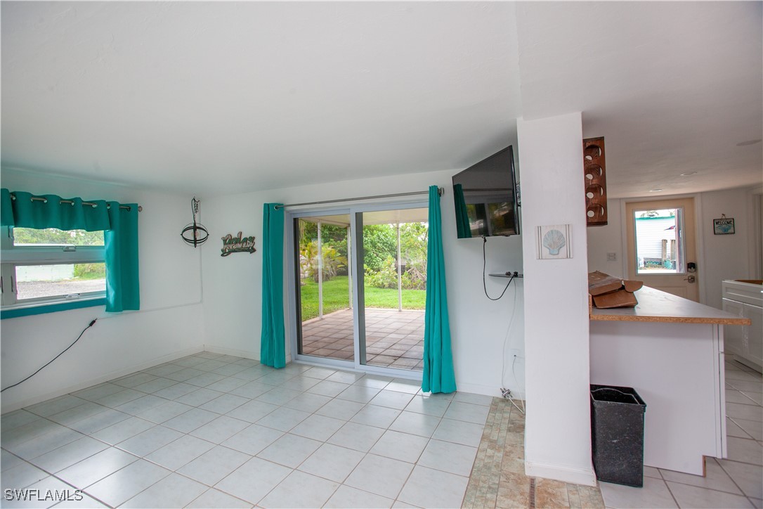 2 Bed Waterfront Home for Sale in Matlacha, FL, $266,000 — photo 7