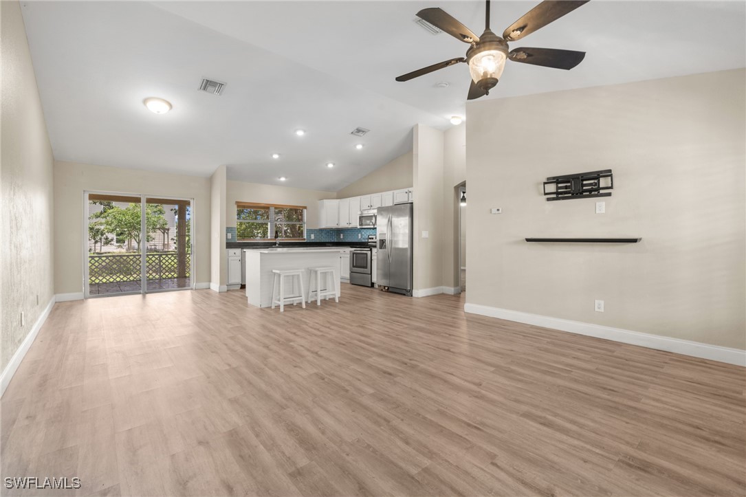 3 Bed SingleFamilyResidence for Sale in Fort Myers, FL — photo 7