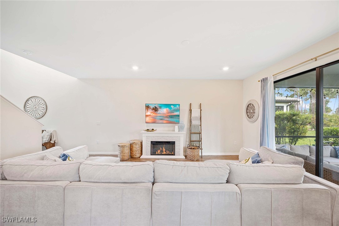 3 Bed SingleFamilyResidence for Sale in Westbrook, photo 7