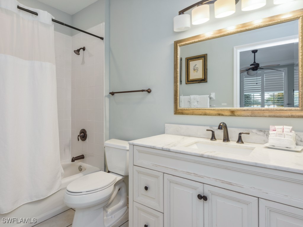 2 Bed Condominium for Sale in Olde Marco Inn, photo 7