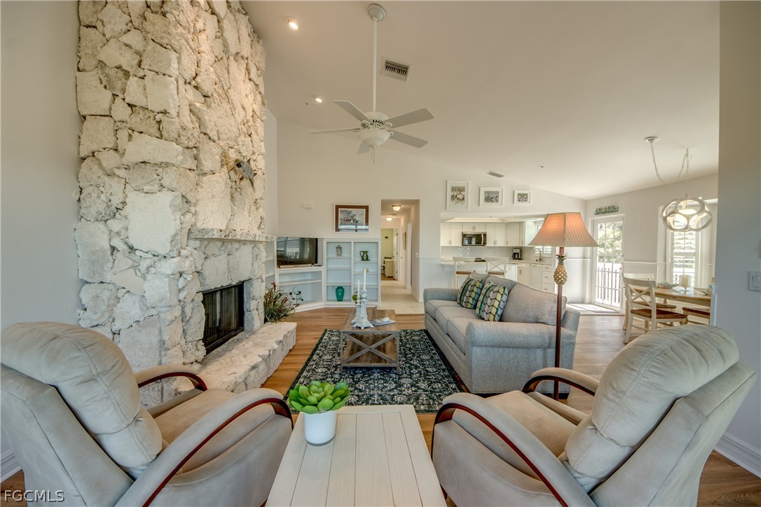 3 Bed Waterfront Home for Sale in Seagull Bay, photo 7