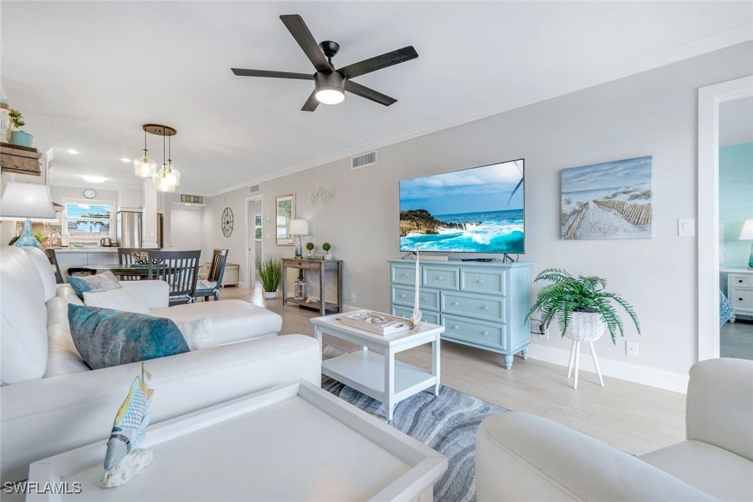2 Bed Waterfront Home for Sale in Marco Island, photo 7