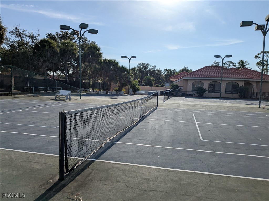 3 Bed SingleFamilyResidence for Sale in Seminole, FL — photo 7