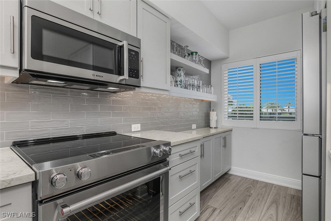 2 Bed Waterfront Home for Sale in Marco Island, photo 7