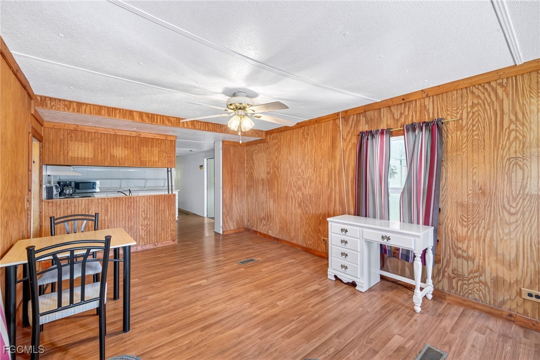 2 Bed ManufacturedHome for Sale in Carriage Village, FL — photo 7