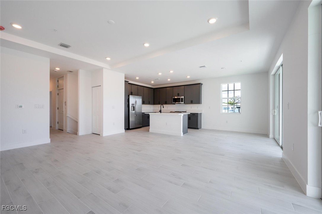 3 Bed Waterfront Home for Sale in Villa Mar Bonita Beach, photo 7