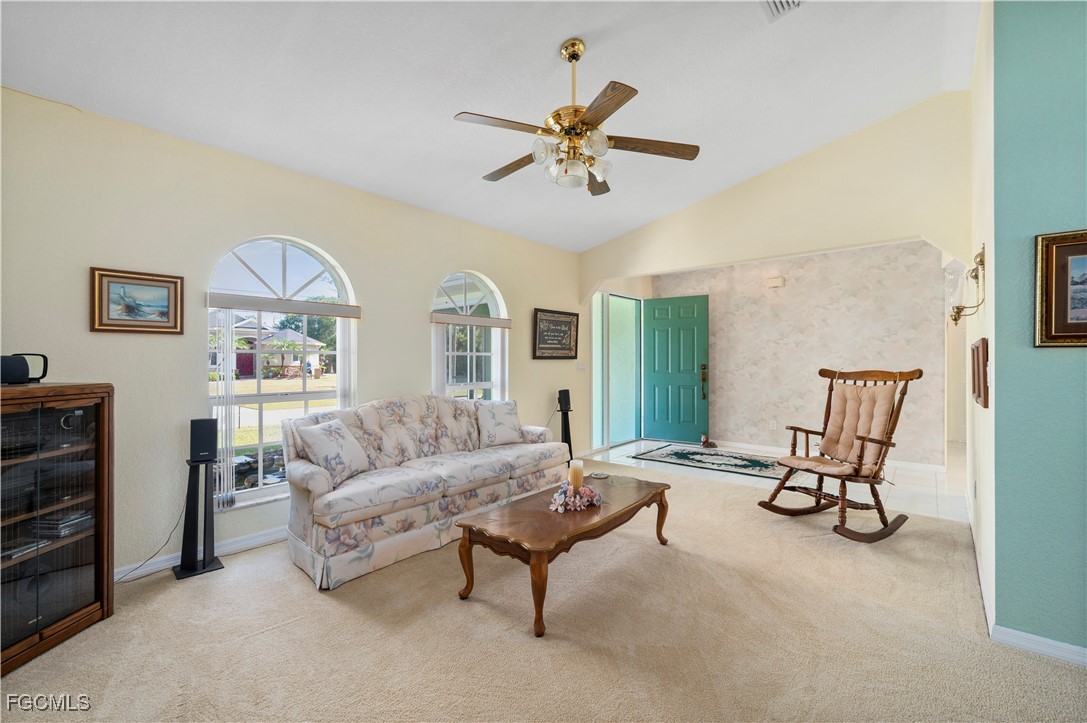 2 Bed SingleFamilyResidence for Sale in North Port, photo 7