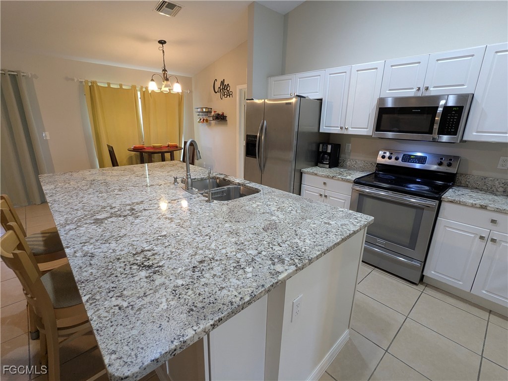 3 Bed SingleFamilyResidence for Sale in Cape Coral, FL — photo 7