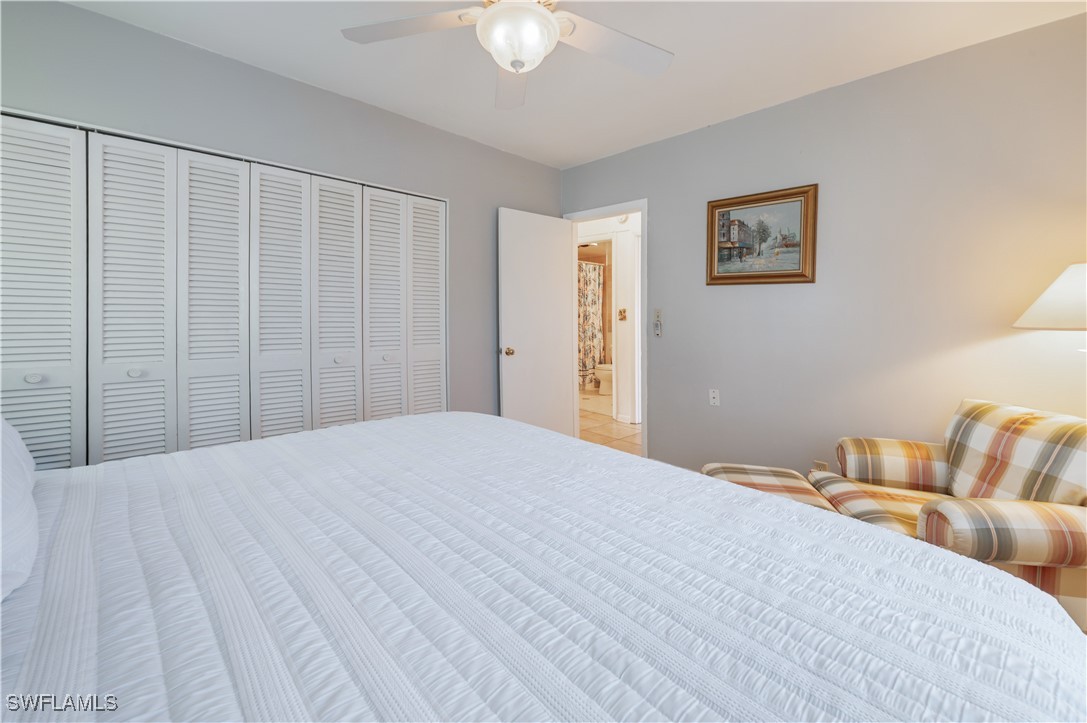 2 Bed Condominium for Sale in Seabreeze West, FL, $250,000 — photo 7