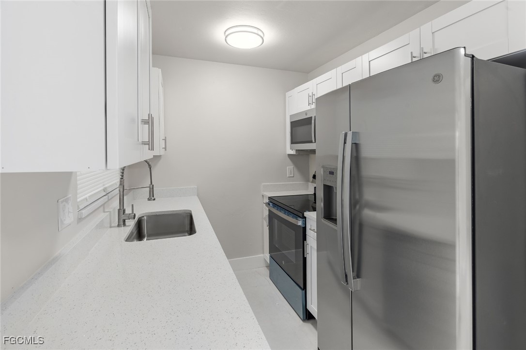 3 Bed SingleFamilyResidence for Sale in Lehigh Acres, FL — photo 7