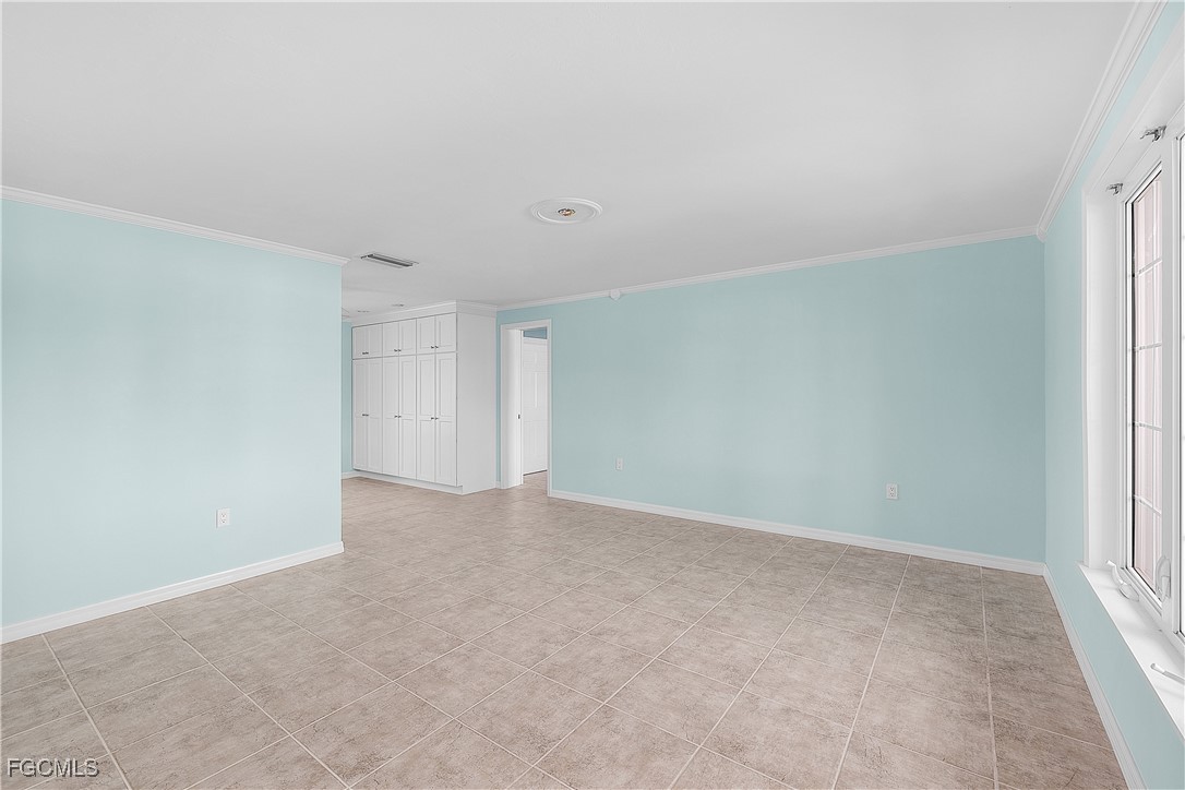 2 Bed Waterfront Home for Sale in Bokeelia, photo 7